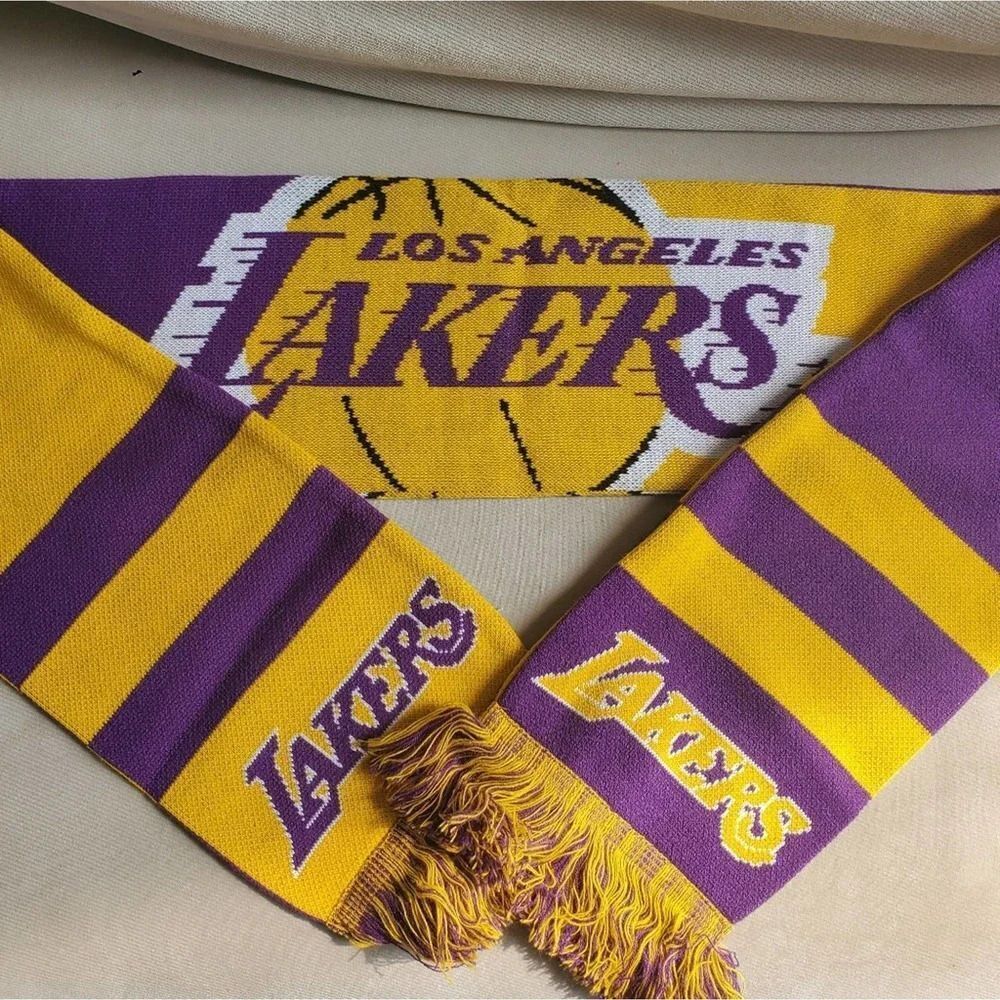 Los Angeles Lakers Scarf!